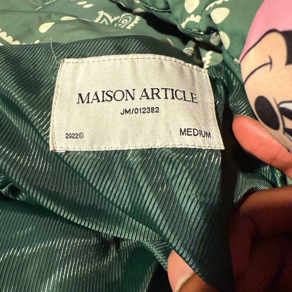 Green Patterned Puffer Jacket - Picture 7 of 7
